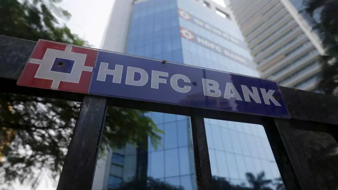 HDFC Bank Q3 Results 2025 LIVE Updates: Net profit, NII likely to see single-digit growth; NIM to remain flat