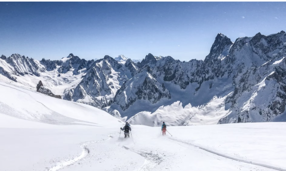  Recent avalanches in the French Alps have resulted in the deaths of five skiers. Four Norwegian nationals and one Swiss woman lost their lives while skiing off-piste. Authorities have issued warnings due to unstable snow conditions. 