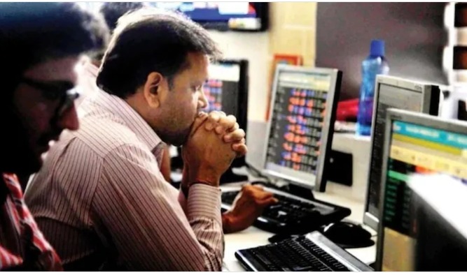 Stock market bloodbath: Should you buy the dip, exit or stay invested?