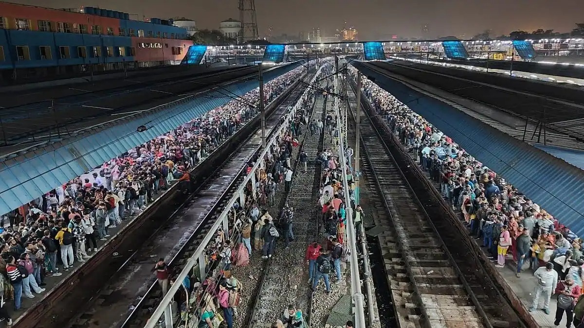 Delhi Railway Station Stampede: Chaos Triggered by Train Delays and Platform Announcement