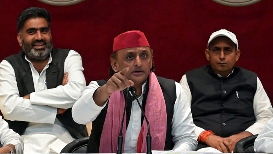 Akhilesh's dig at Yogi Adityanath over Kumbh 'mismanagement', water