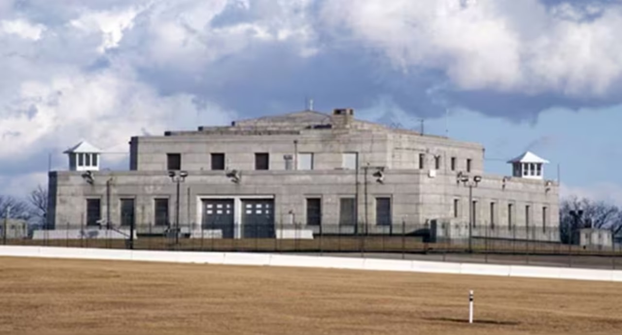 Trump to Investigate Safety of 400 Tonnes of Gold Reserves at Fort Knox