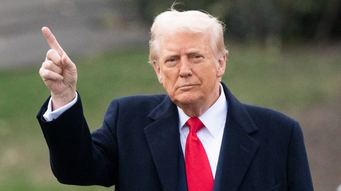 Pakistan among 41 nations likely to face Trump's travel ban: Report