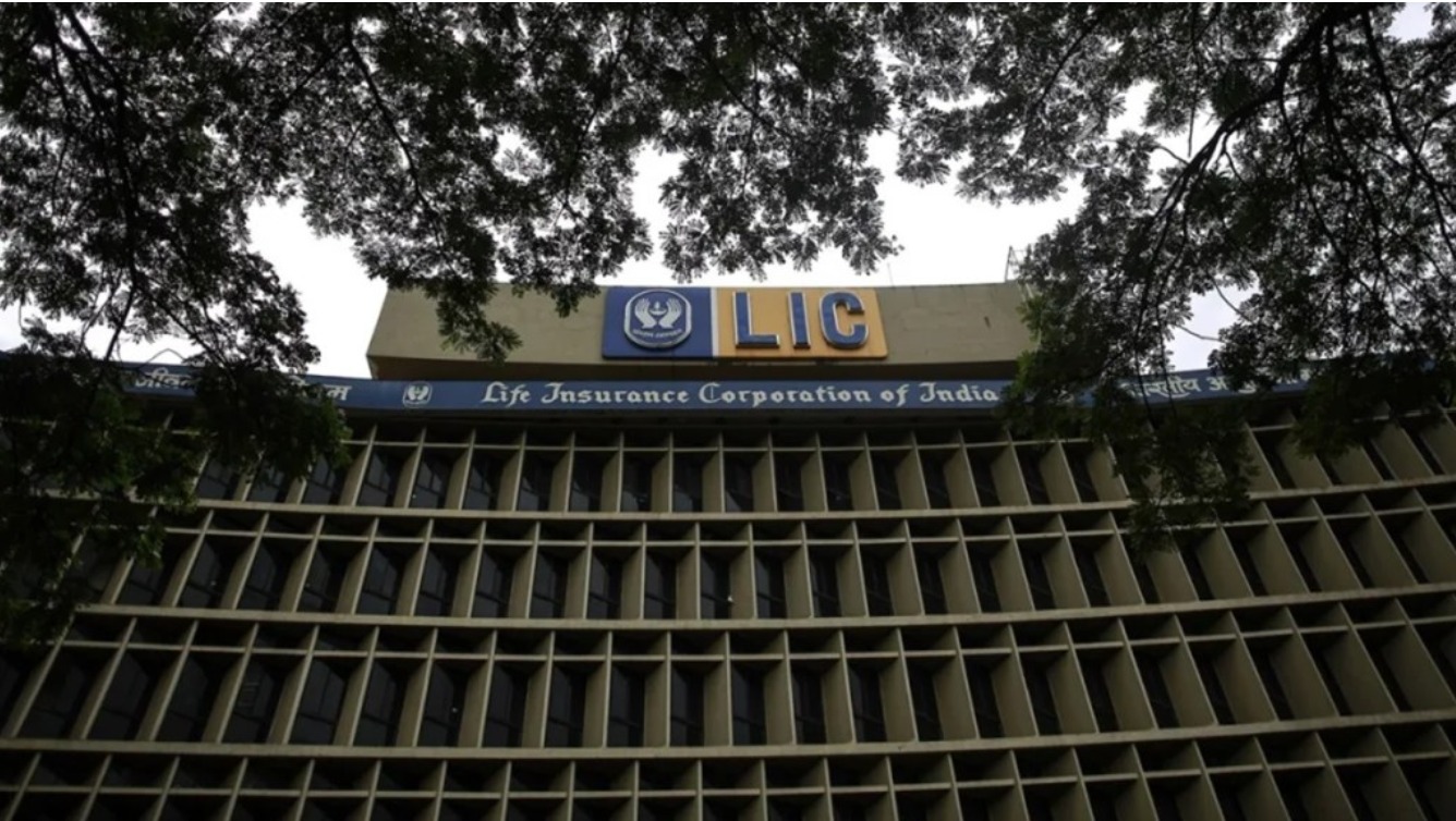 LIC to foray into health insurance sector, acquisition discussion in final stage, says CEO Siddhartha Mohanty