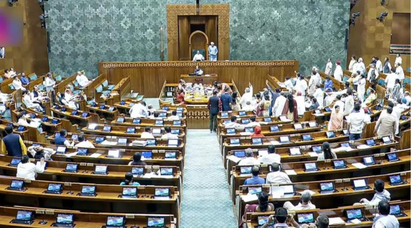 Waqf Amendment Bill Live Updates: ‘We will not allow a second partition due to land jihad,’ says BJP MP Anurag Thakur