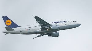 Lufthansa aircraft at Frankfurt Airport following emergency return due to bomb threat