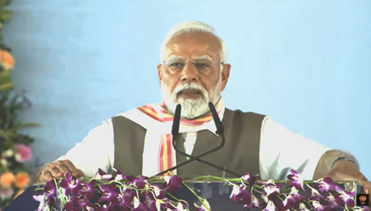 PM Modi flagging off train at Siwan as part of inauguration of major Bihar projects worth ₹5,700 crore