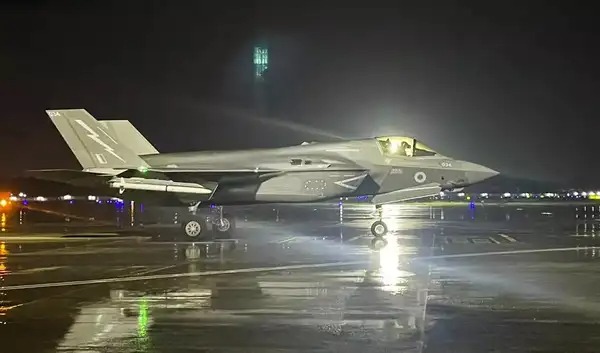 F-35 fighter jet on tarmac in Kerala after technical issues halt operations.