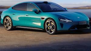 Xiaomi SU7 Ultra electric supercar in metallic blue racing past a cityscape