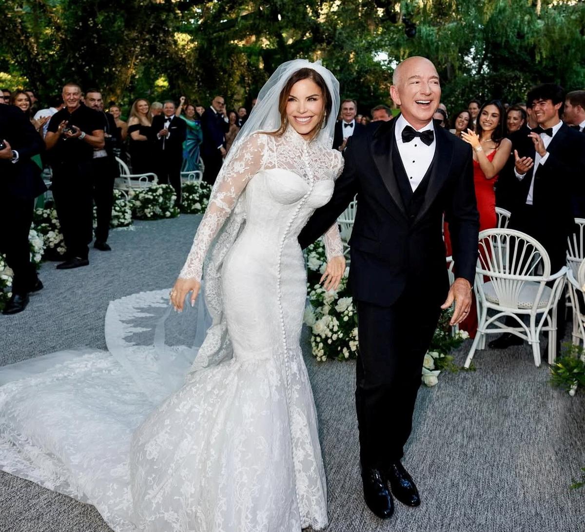 Jeff Bezos and Lauren Sánchez during their wedding ceremony in Venice, Italy, June 2025.