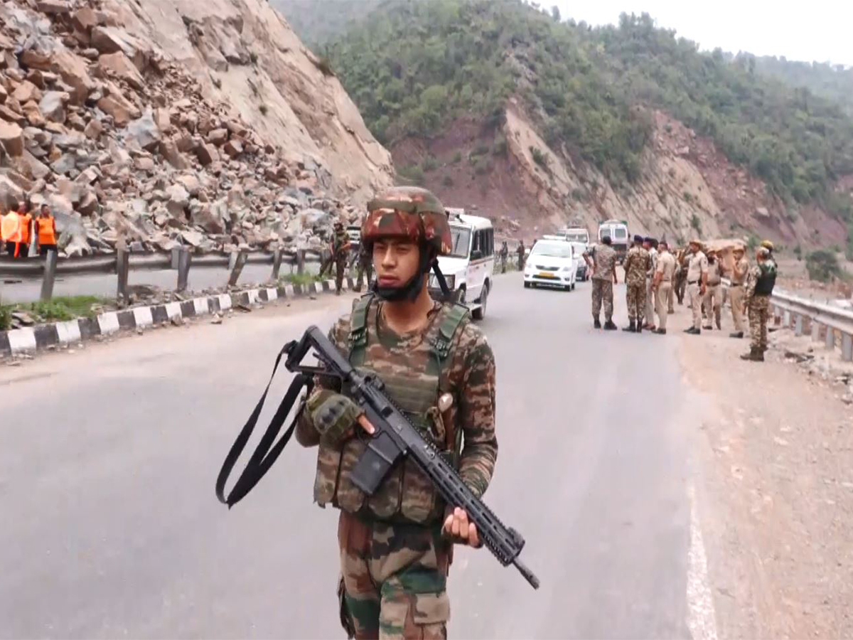 CRPF and J&K Police conduct mock drill ahead of Amarnath Yatra 2025.