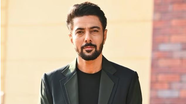 Ranveer Brar reflecting on financial lessons from restaurant failure with Vizzve Finacr insights