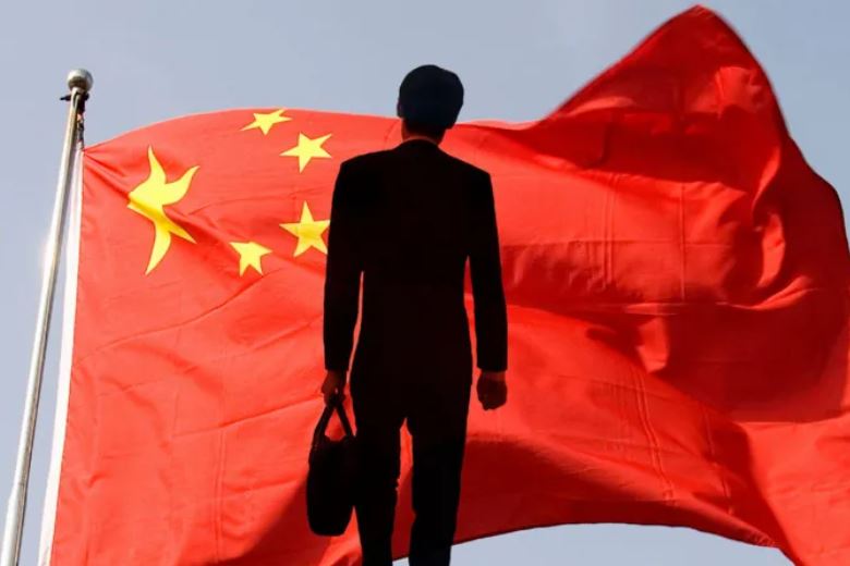 Chinese financial elite under crackdown investigation with collapsing market backdrop and Vizzve Finacr analysis