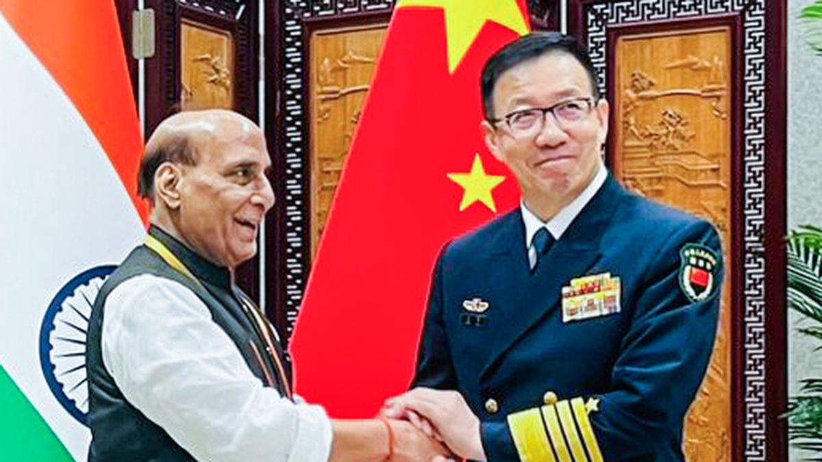 Image of Indian and Chinese soldiers at the disputed border during tense discussions