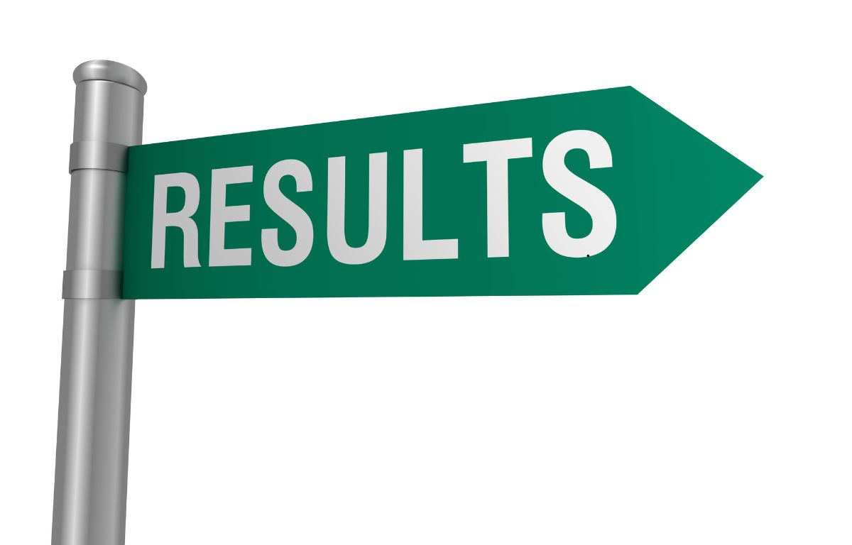 Students checking Karnataka 2nd PUC Exam 3 results online July 2025