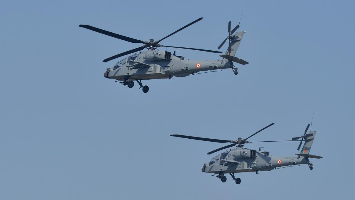 Apache attack helicopter in flight, highlighting Indo-U.S. defence cooperation and delivery