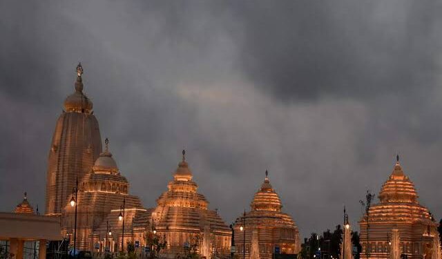 Calcutta High Court building with a backdrop of the Digha Jagannath Temple