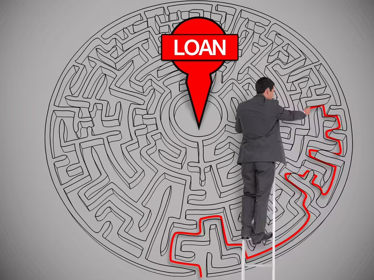 Indian user checking real-time loan progress on Vizzve app with status bar and approval notification.