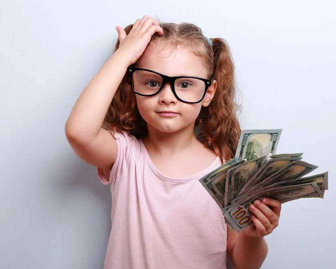 kids-learning-financial-literacy-money-management