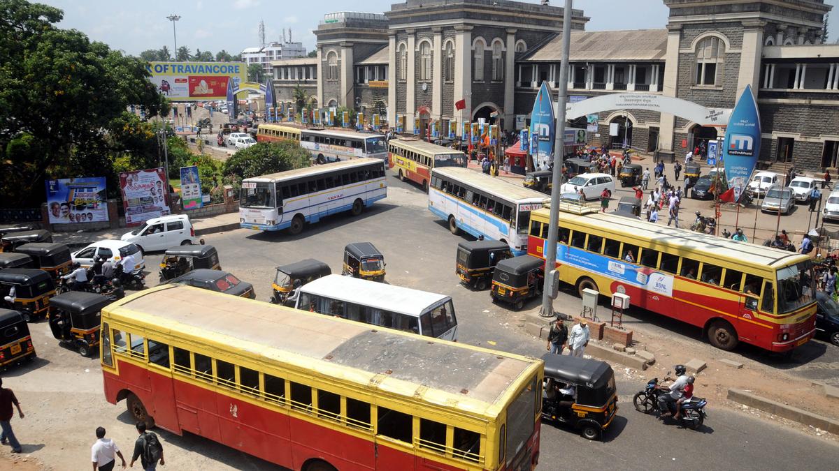 Kerala bus stand empty during transport strike in July 2025
