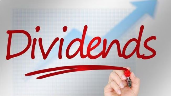 "Stock market chart highlighting Pfizer, Mphasis, Johnson Controls-Hitachi as ex-dividend stocks on July 9"