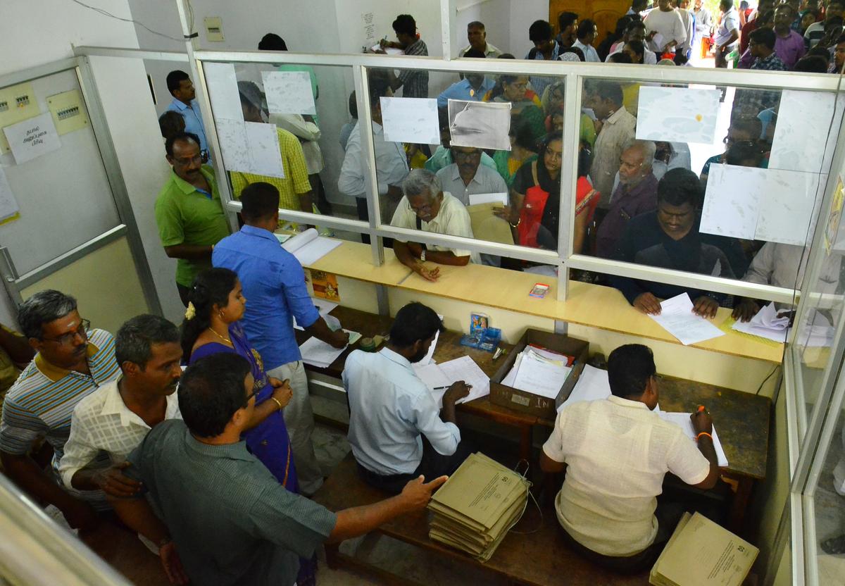 Medical college building with rising fee chart for NRI and management quota – Vizzve Education