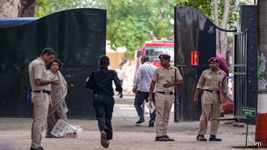 Delhi school evacuated due to bomb threat in July 2025, students escorted out