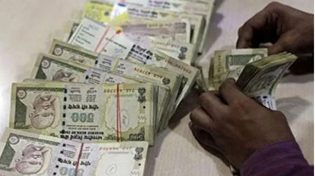 Kerala Couple Karnataka HC Petition Chit Fund Scam