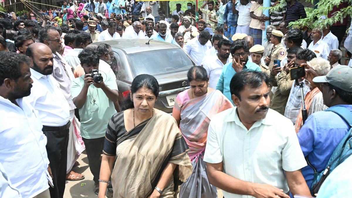 Funeral procession of Kavin Selvaganesh, the Dalit victim of caste-based murder in Tirunelveli, Tamil Nadu