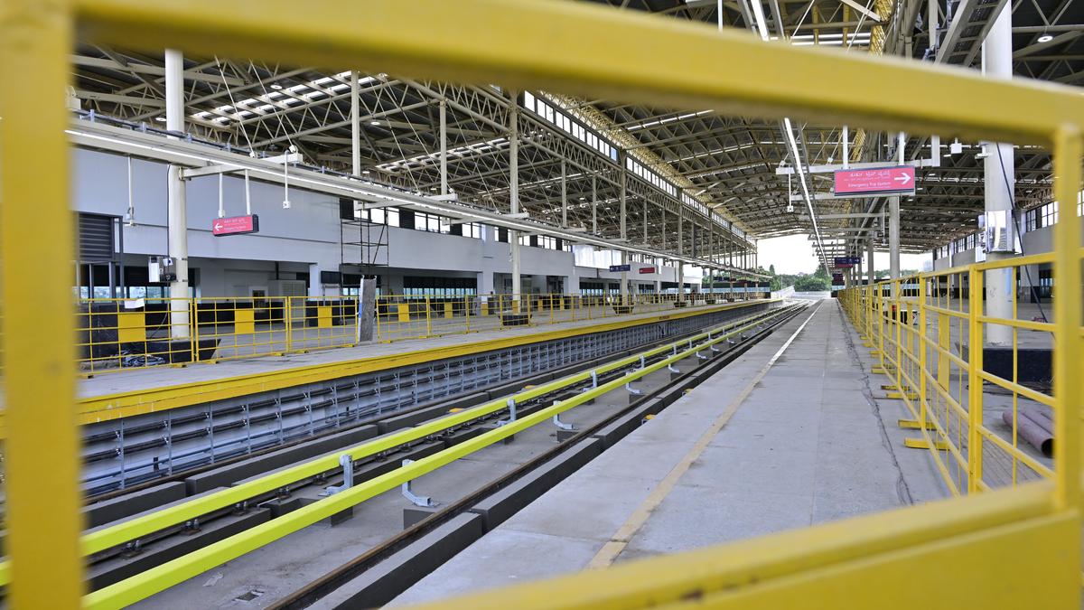 Prime Minister Narendra Modi inaugurating Namma Metro Yellow Line with metro train and officials in Bangalore in 2025