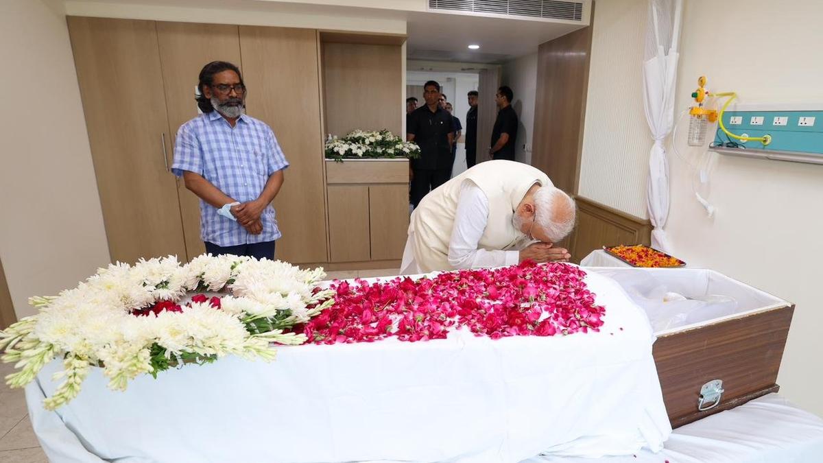 Prime Minister Narendra Modi paying homage at Sir Ganga Ram Hospital after the death of Shibu Soren in New Delhi, 2025