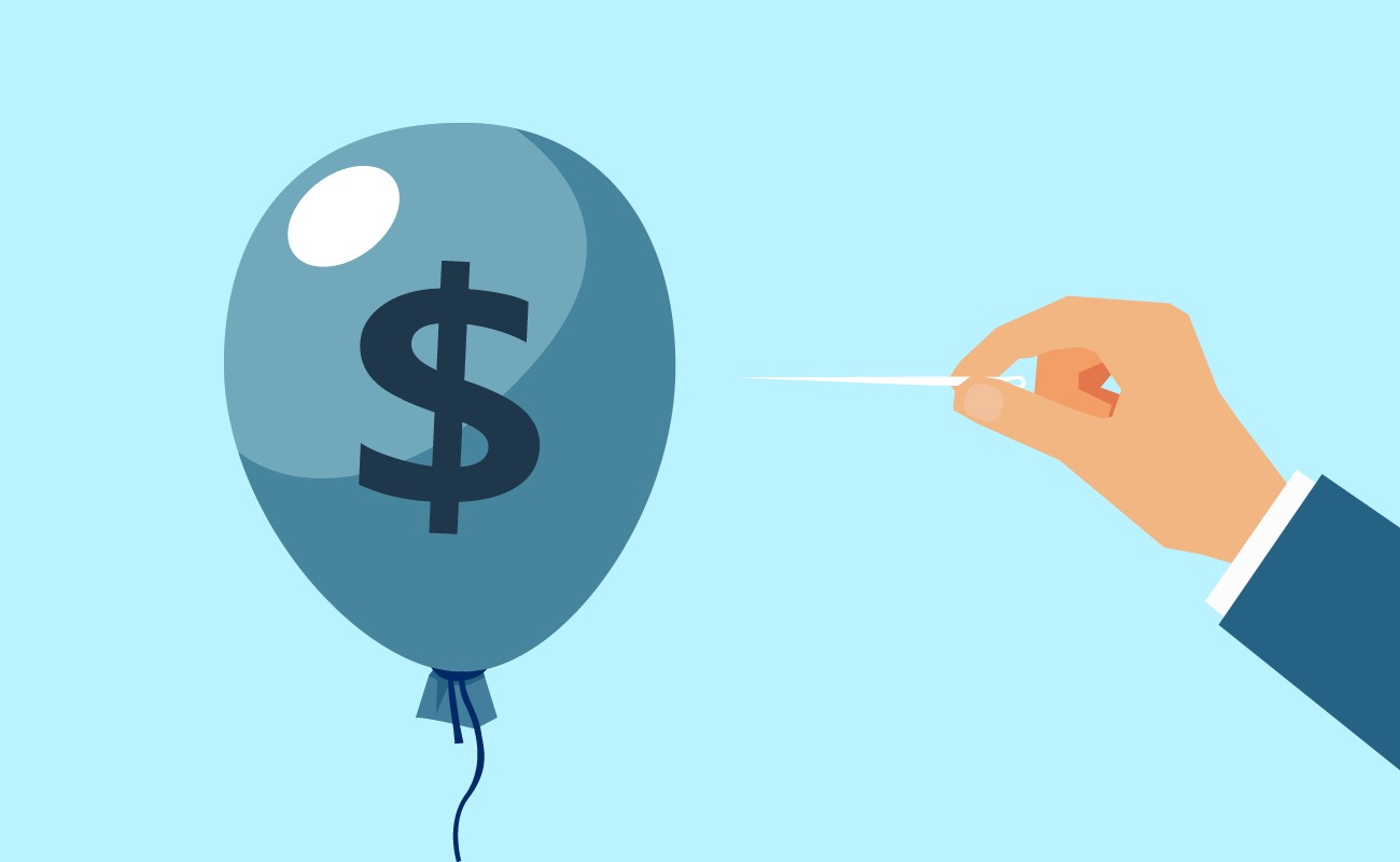 Illustration showing balloon payment concept in loans with Vizzve Finance branding