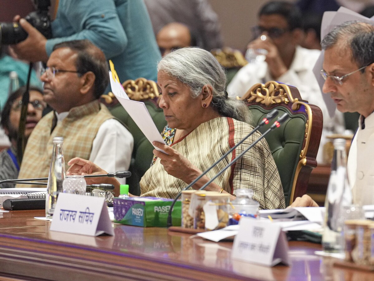 Group of Ministers meeting on GST reforms in India