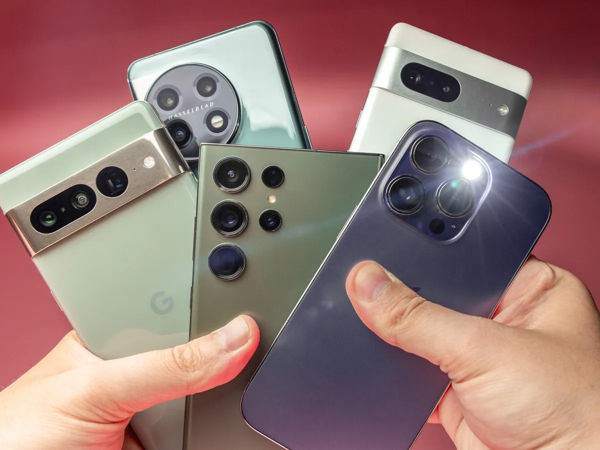 Top 10 smartphones of 2025 with latest features and AI cameras