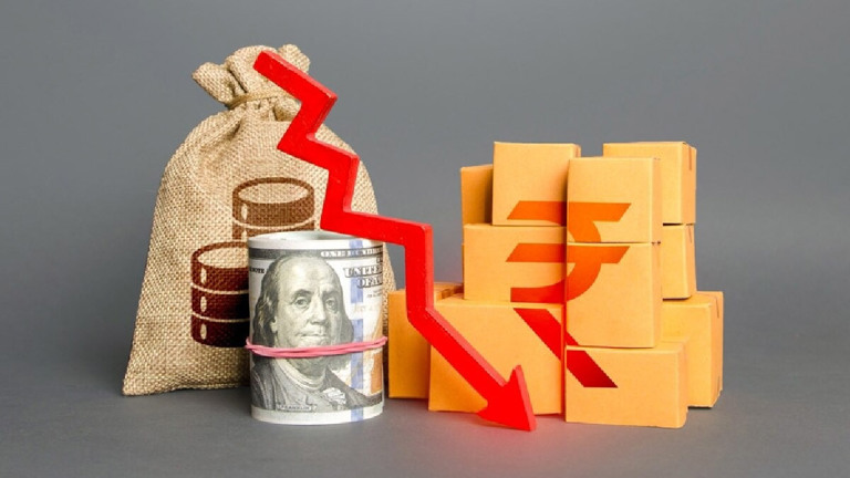 Indian Rupee Hits All-Time Low of 88.19 Against US Dollar