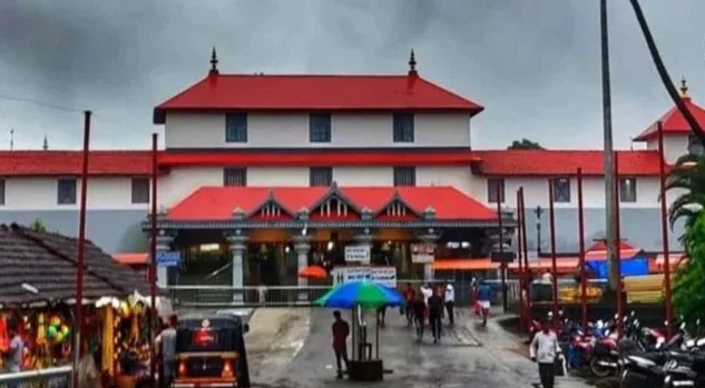 Congress Party leadership in discussion representing ideological shifts