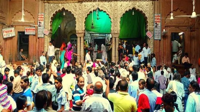 Banke Bihari Temple entrance with devotees in queue