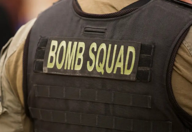 Police and bomb squad outside a Chennai school