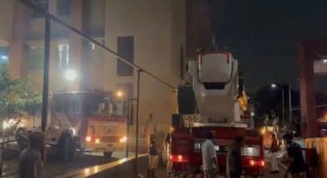 Firefighters at the scene of SMS Hospital ICU fire in Jaipur, Rajasthan, responding to the blaze.