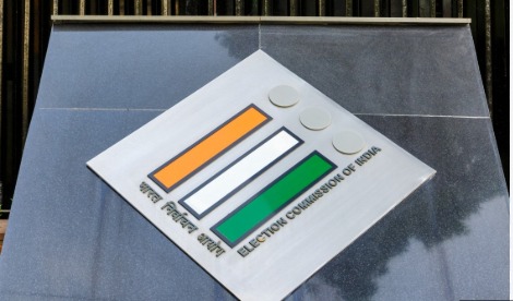 Election Commission of India office with officials preparing for Bihar Assembly Election 2025 schedule announcement