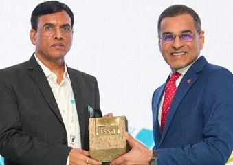 India receiving the ISSA Award for outstanding social security at the global ceremony