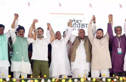 Mahagathbandhan leaders in Bihar meeting to discuss seat-sharing plan