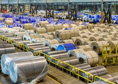 Steel factory with rising costs affecting business financing