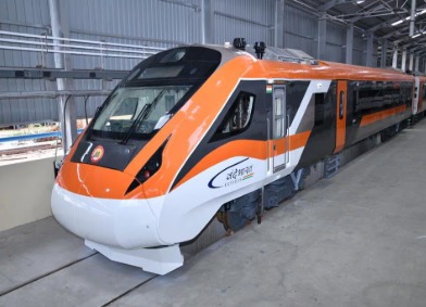 Vande Bharat 4.0 train rendering showcasing modern design and interiors