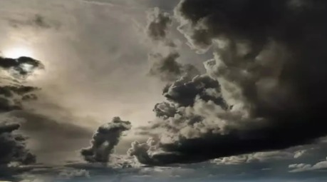 Dark clouds and rainfall over South India before Diwali 2025.