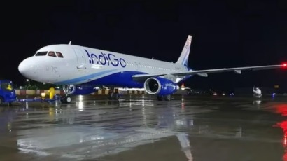 IndiGo airplane safely landed at Varanasi airport after mid-air fuel leak alert