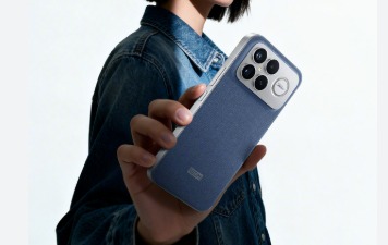 Redmi K90 Pro Max smartphone showcasing sleek design and Bose audio branding