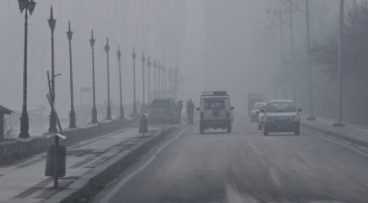 North India landscape showing cold foggy morning due to temperature dip.