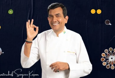 Chef Sanjeev Kapoor receiving the Top Agri-Food Pioneer award from World Food Prize Foundation