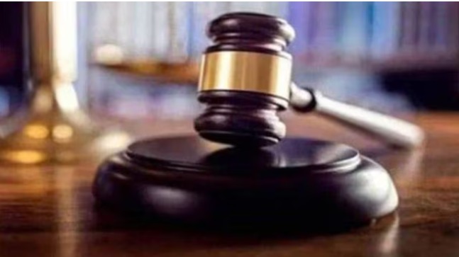 “Fake Army uniform deception – delivery agent posing as lieutenant”